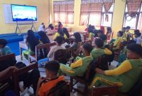 Masa pengenalan lingkungan sekolah tahun ini dikemas berbeda. SMPN 1 Nonggunong fokus menciptakan suasana aman, inklusif, dan menyenangkan. Tujuannya jelas, membentuk karakter positif siswa sejak awal dan membangun budaya belajar yang sehat. ©detakkota.com