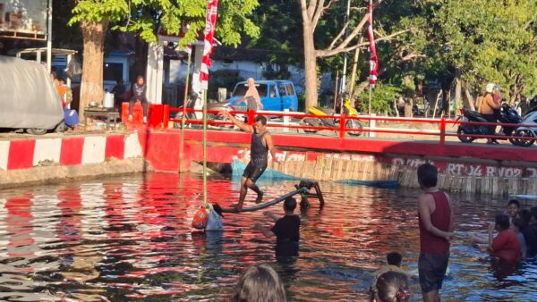Foto: suasana lomba di Desa Pabian, Kecamatan Kota Sumenep