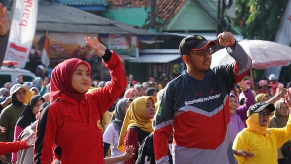 Foto: Bupati Sumenep didampingi istri