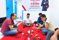 Foto: sejumlah jurnalis dan penasehat AWDI saat membahas kasus 2 kades yang tersandung kasus sabu. 